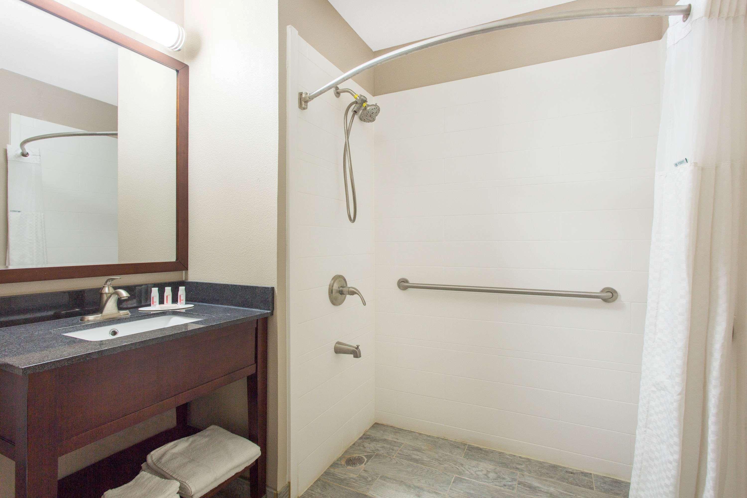 Super 8 By Wyndham Airport Columbus